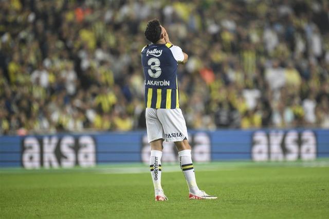 AA-20231104-32656296-32656292-FENERBAHCE_TRABZONSPOR (Large)