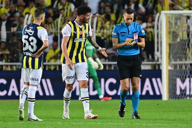 AA-20231104-32655664-32655654-FENERBAHCE_TRABZONSPOR (Large)