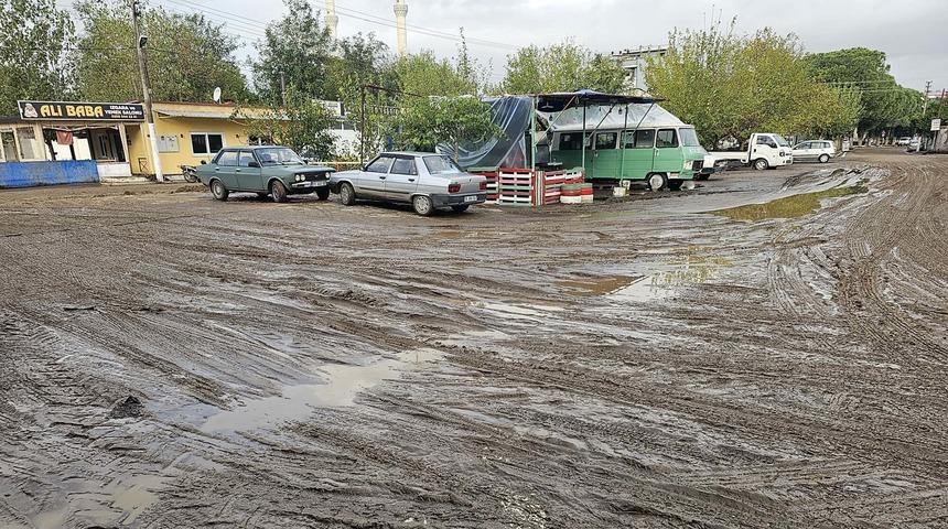 Aydın’da sel felaketi! Ortalık savaş alanına döndü: 2 ölü, 2 kayıp