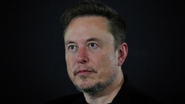 Elon Musk'ın yapay zeka şirketi xAI'den ChatGPT'ye çok konuşulacak rakip: Grok... İlk görüntüleri yayınladı, şirketten açıklama geldi