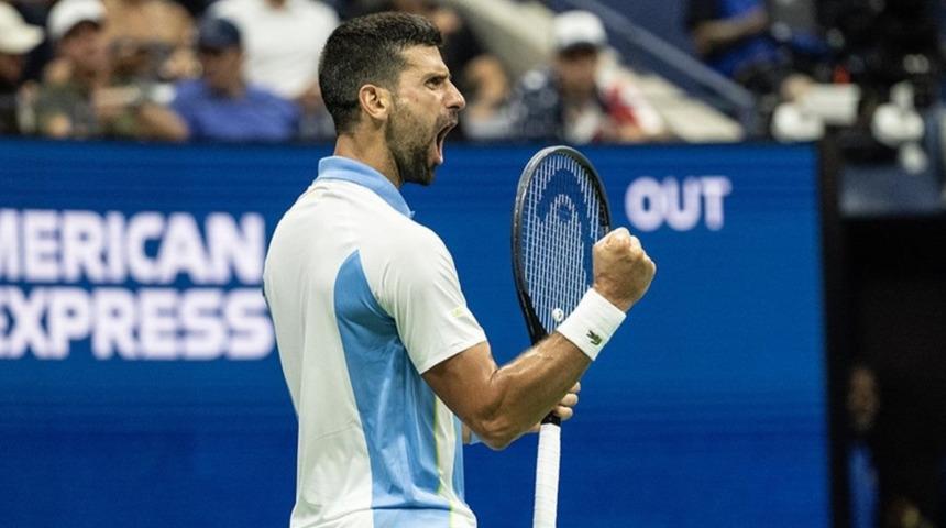Djokovic, Paris Masters'ta kupaya uzandı