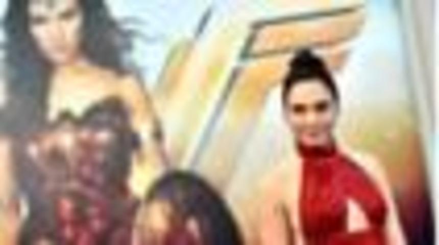 Kadınlara &ouml;zel 'Wonder Woman' film g&ouml;sterimine tepki