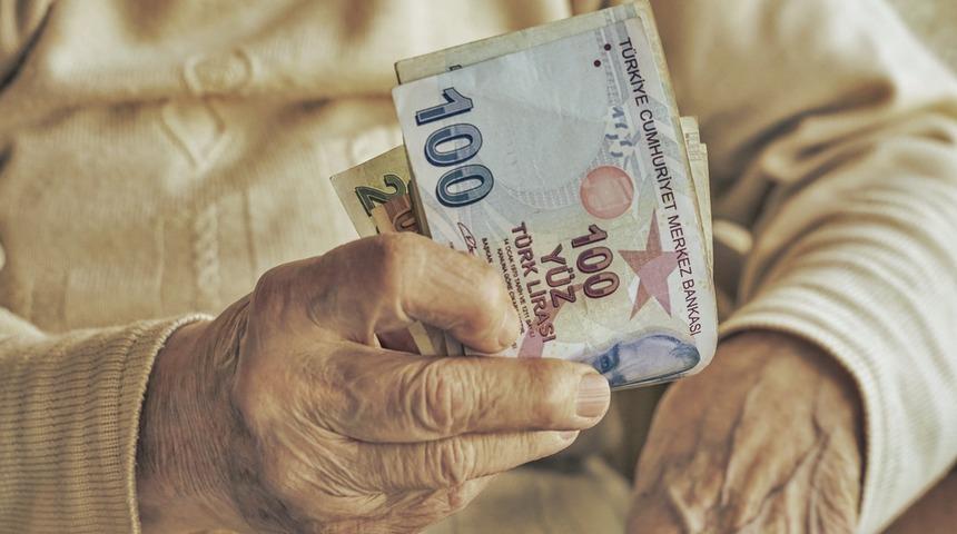 5000 TL emekli ikramiyesi ne zaman yatacak? SSK, Bağkur emeklisinin gözü banka hesaplarında! Tahsis numarasına göre ödeme takvimi belli oldu