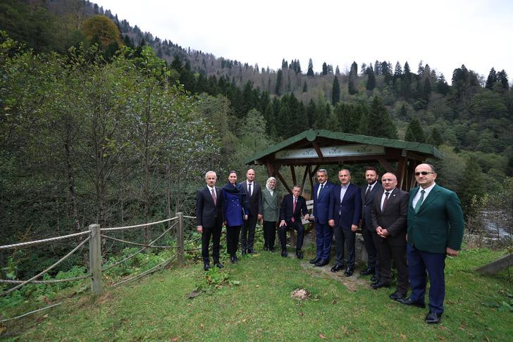 Cumhurbaşkanı Erdoğan helikopterle geldi, yerinde inceledi! Vatandaşlarla fotoğraf çektirdi G5