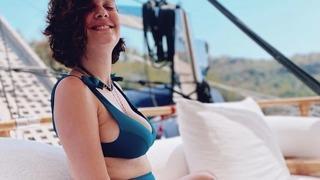 Meme ameliyatı olup 20 kilo vermişti! Bergüzar Korel'in fit görünümü dikkat çekti... İşte sırrı