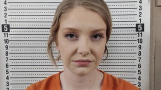 27 yaşındaki öğretmen öğrencisiyle yaşadığı ilişkiyi 'yaz aşkı' diyerek savundu! Ceza almaktan kurtulamadı