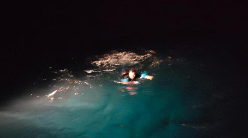 Yüzerek Yunanistan'a geçmek istedi! Yakalandı