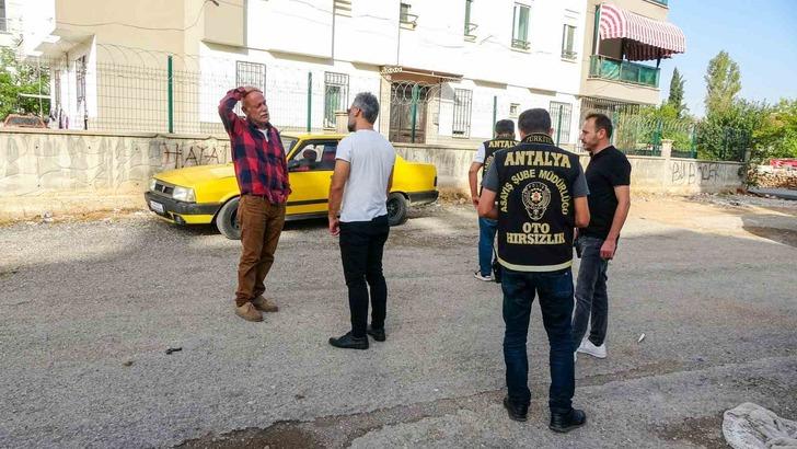 Çalınan otomobili bulundu, 'sürpriz'i görünce kahkaha attı: "Hırsız bana mesaj vermek istemiş" G2