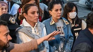 Dilan Polat ve Sıla Doğu'dan mektup! Sıla Doğu'nun sözleri dikkat çekti: Aylardır sorguladığım tek şey...