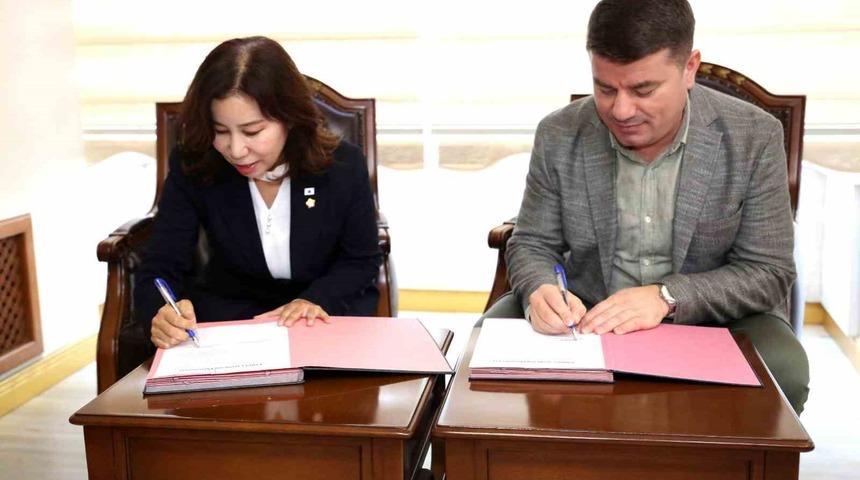 Aksaray ile Güney Kore’nin Hwaseong şehri kardeş oldu