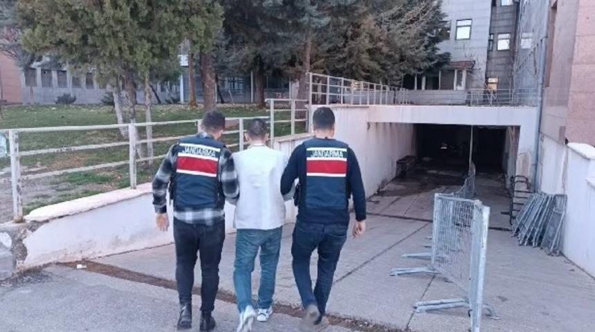 Gaziantep&rsquo;te ka&ccedil;ak&ccedil;ılık ve uyuşturucu operasyonu: 157 g&ouml;zaltı