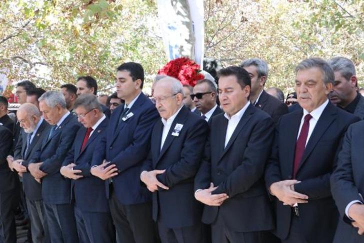 Kurultay sonrası ilk! Cenaze töreni sonrası bir vatandaş Kılıçdaroğlu'na böyle seslendi, o anlar dikkat çekti G3