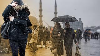  İstanbul'a yağmur, Anadolu'ya kar! Hava durumuyla ilgili beklenen haber... Tarih vererek duyurdu: Kuvvetli olacak!