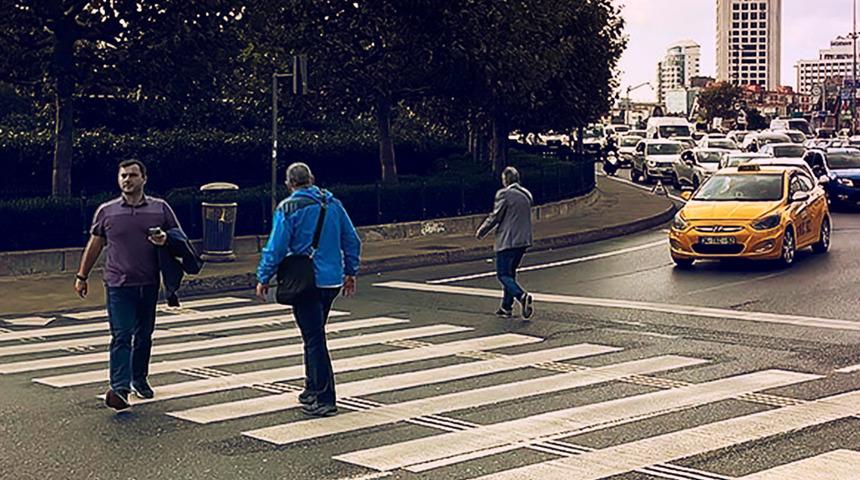 Yayalar bu dertten bıkıp usanmıştı: Kaldırımlarda yeni dönem! Taşıt parkı artık eskisi kadar kolay olmayacak