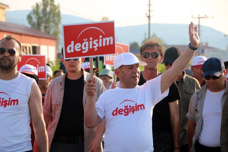 'Yüzde 99 ihtimalle...' diyerek açıkladı! Özgür Özel'le söylediği o cümle... Bolu Belediye Başkanı Tanju Özcan CHP'ye geri dönecek mi? G1