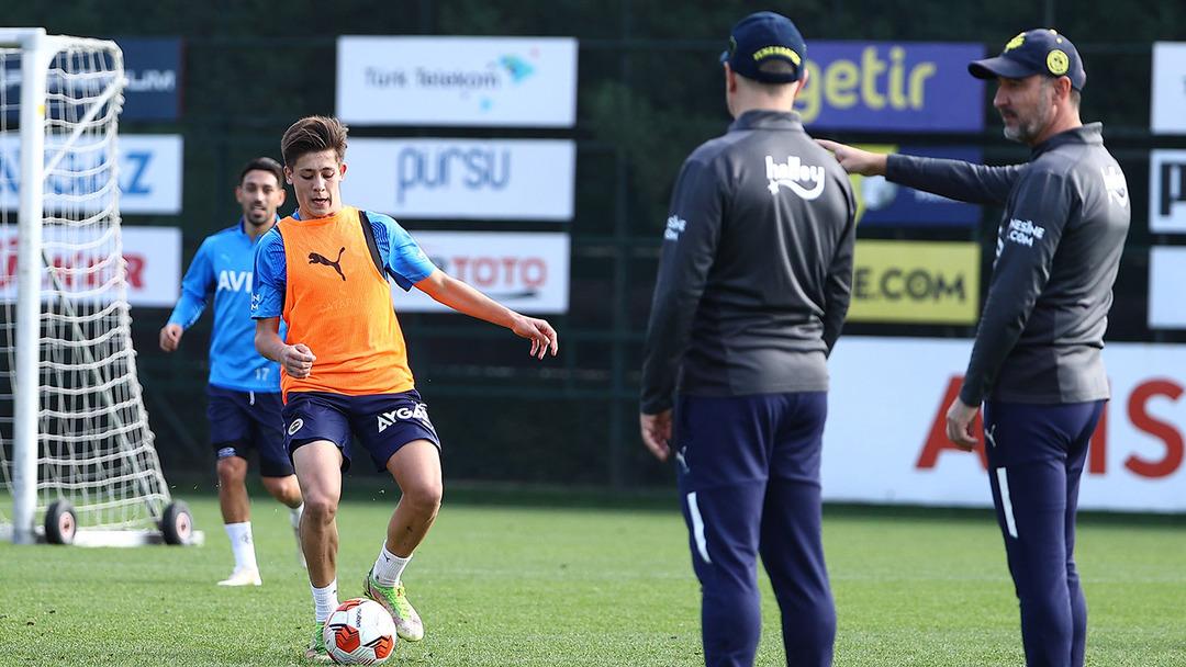 İlk formayı o vermişti! Vitor Pereira Arda G&uuml;ler'in t&uuml;m bilinmeyenlerini a&ccedil;ıkladı