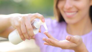 Cilt temizleme sütü nedir, ne işe yarar? Cilt temizleme sütü nasıl kullanılır?