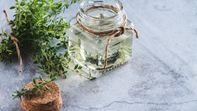 Kekik yağı ne işe yarar? Kekik yağı ciltte nasıl kullanılır?