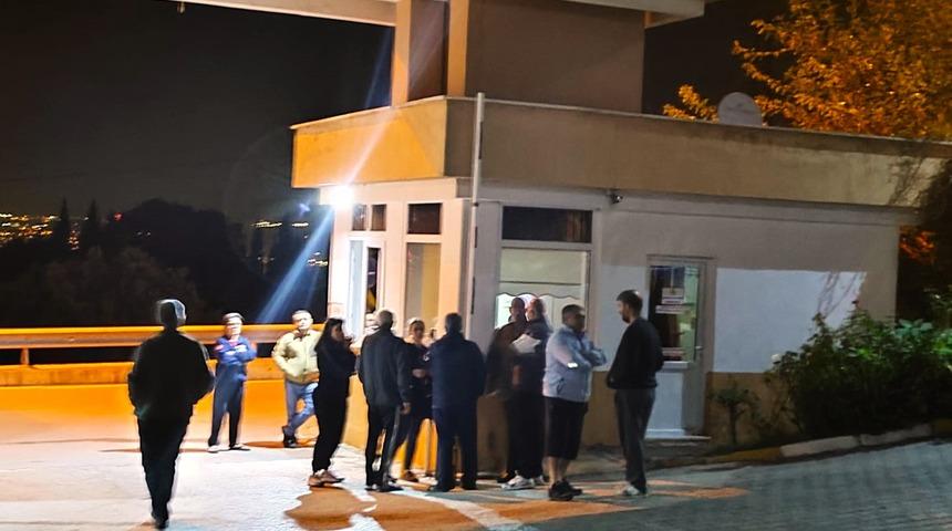 Kocaeli'de bir sitede market işletmecisi tartıştığı yöneticiyi bıçakladı