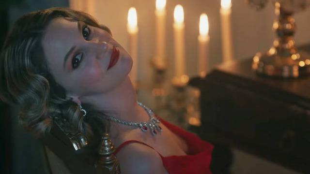 Aşk-ı Memnu uyarlaması Bihter'in yıldızı Farah Zeynep Abdullah imaj değiştirdi! Son haline beğeni yağdı