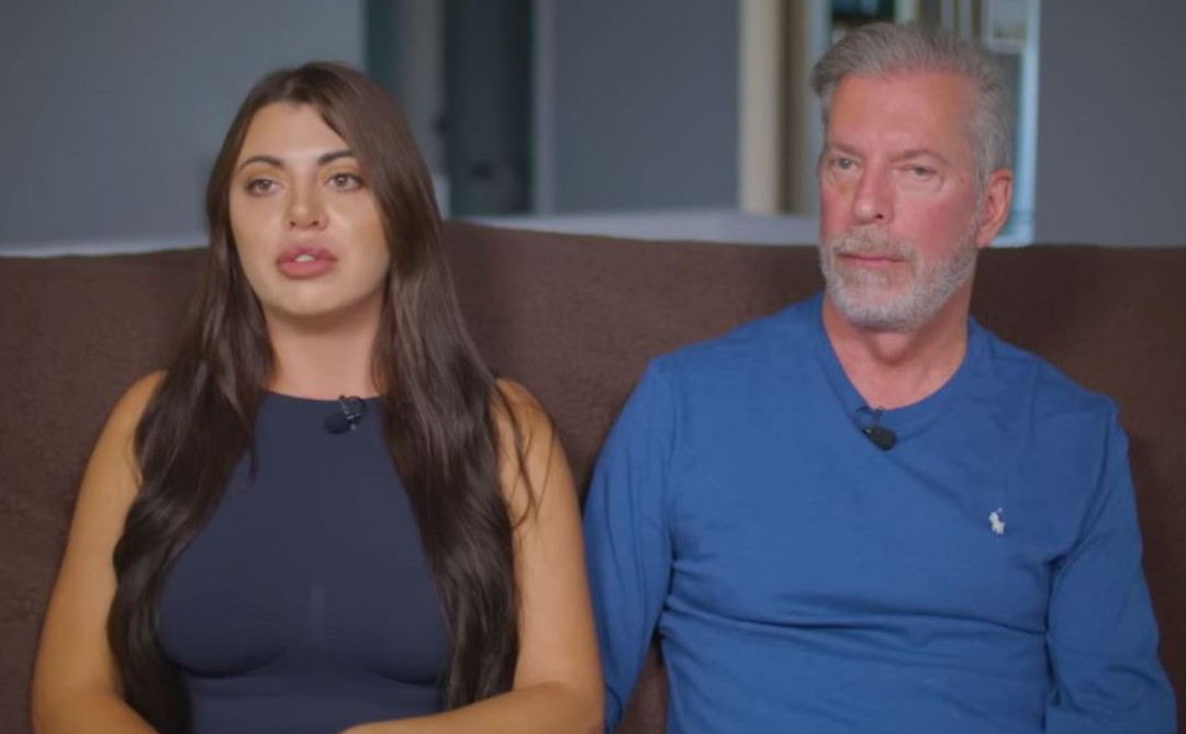 Erkek arkadaşı 63, kendisini 30 yaşında! Aralarındaki 33 yıllık yaş farkı g&uuml;ndem oldu... "Parasını yemek i&ccedil;in beraberdim ama aşık oldum"