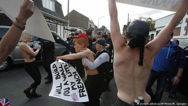 Femen’den Le Pen’e üstsüz protesto