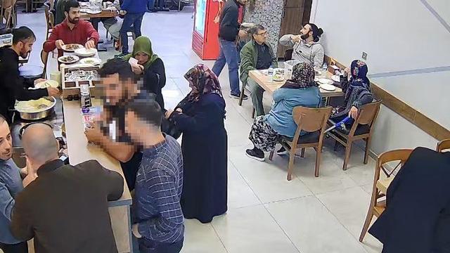 Yemeği beğenmediğini söyleyip hesabı ödemeden gitmişti! Tepkilerin odağındaki Yusufeli Kaymakamı Hacı Kerim Meral konuştu: 'Kumpas kurmuşlar'