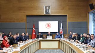 'Yaş sınırları...' Evlenecek çiftlere 2 yıl ödemesiz kredide yeni gelişme! Aile ve Gençlik Fonu teklifi komisyondan geçti