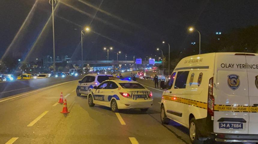 Bayrampaşa'da otomobilin çarptığı kişi öldü