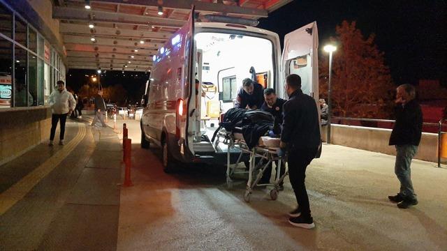 Çorum'da devrilen minibüsteki 3 kişi yaralandı