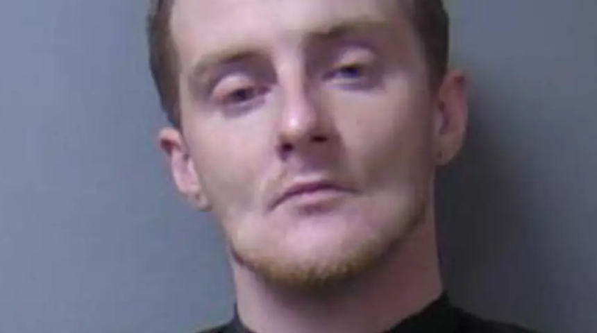 13 yaşındaki kızın odasına zorla girerek tecavüz etti! Sessiz kalması için bıçakla fotoğraf göndererek tehdit etti