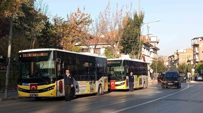 Halk otobüsleri şoförlerinden Atatürk’e büyük saygı