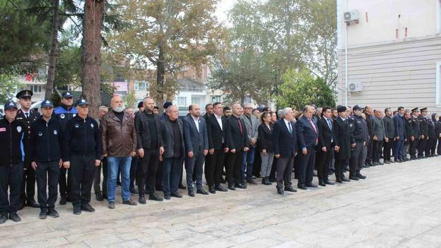 Osmaneli’nde 10 Kasım Atatürk’ü anma programı düzenlendi
