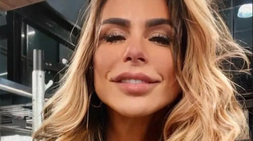 Sosyal medya fenomeni Andrea Sunshine mezarlıkta spor yapıyor! "Spor salonunda tacize uğramaktan bıktım"