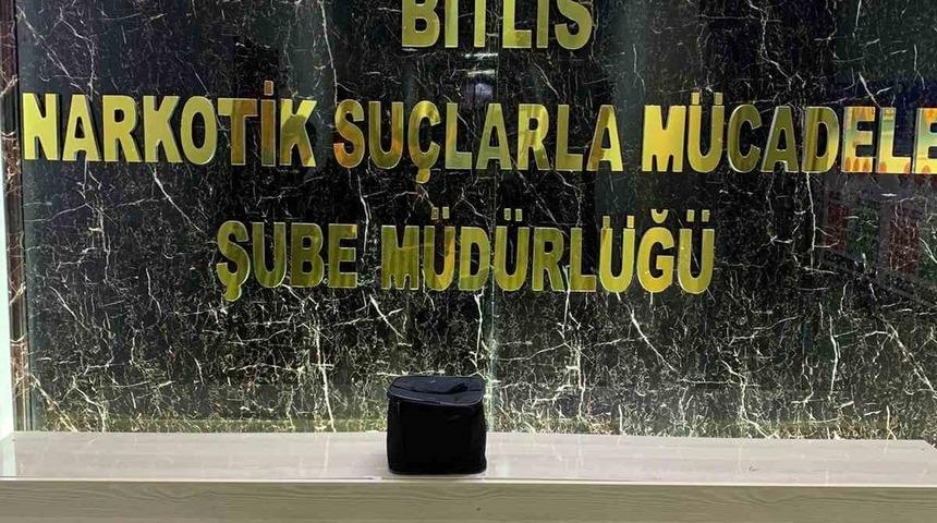 Ahlat&rsquo;ta uyuşturucu operasyonu