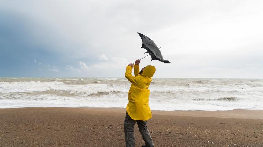 Uyarılar peş peşe geldi! Meteoroloji duyurdu: Kuvvetli fırtına, yağış bekleniyor! İstanbul, Bursa, Edirne, Tekirdağ... Uzman isim açıkladı: 'La nina kışı geliyor' ifadesi...
