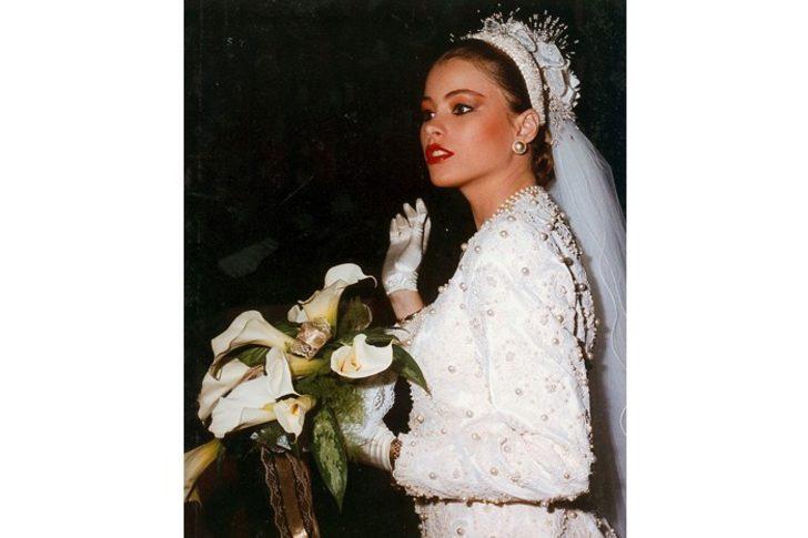 Sofia Vergara, sahilde bol bol güneşlendi G3