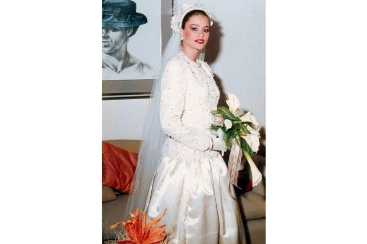 Sofia Vergara, sahilde bol bol güneşlendi G4