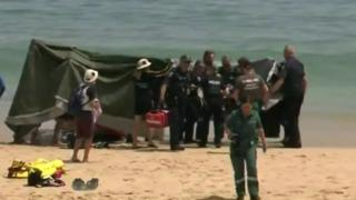 Her yer bir anda kana büründü! Köpek balığı yüzme dersi alan çocukların gözü önünde kadına saldırdı... Kafasından ve yüzünden yaralandı