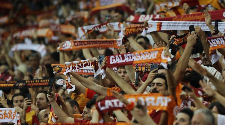 Galatasaray'dan konteynerde yaşayan çocuklara Hatayspor maçı için özel davet