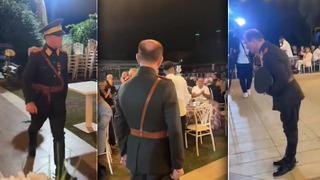 Mareşal kostümüyle Atatürk'e benzetilen adama yorum yağdı! Sosyal medya düğün mekanındaki bu anları konuşuyor