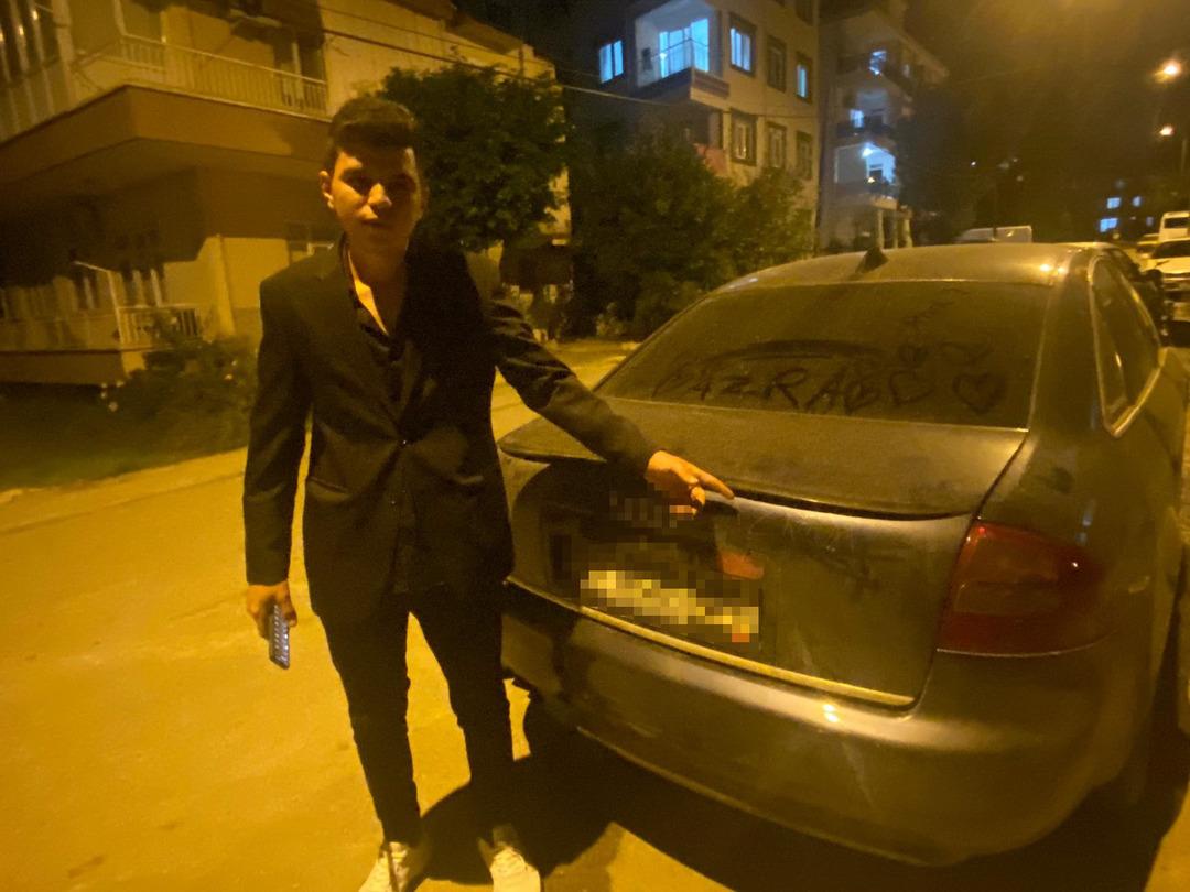 'Her şeyim' dediği l&uuml;ks otomobiline yapılanları istasyon g&ouml;revlisinin s&ouml;ylemesiyle &ouml;ğrendi! "B&ouml;yle bir olay ilk defa başıma geliyor"