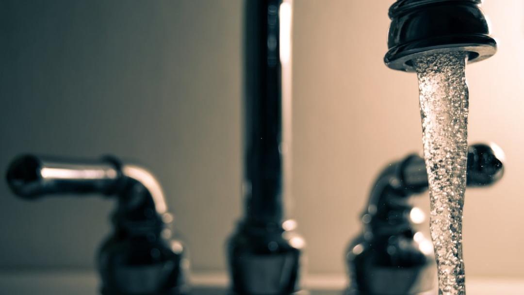 Su faturasını yarı yarıya d&uuml;ş&uuml;rmek m&uuml;mk&uuml;n! Bu y&ouml;ntemler vatandaşın cebini bir nebze olsun rahatlatacak