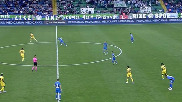 Çaykur Rizespor'da Jonjo Shelvey'den olağanüstü gol! Rakip kaleci bile ne olduğunu anlayamadı