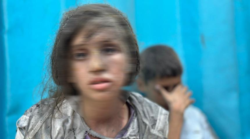 İsrail terörü bitmek bilmiyor! Bu sefer de doğumhane ve yoğun bakım ünitesini hedef aldılar