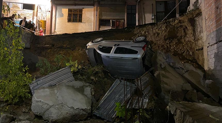 Gürültüyü duyan sokağa döküldü! 'Deprem gibiydi'