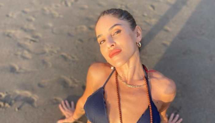 Oyunculuğu bırakıp Bali’ye taşınmıştı! Irmak Ünal’ın bikinili pozları sosyal medyayı salladı