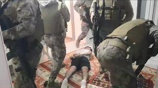 Hem evleri soyup hem de otomobilleri çaldılar! Son model araçları 50 ile 70 bin TL'den satmışlar! İstanbul'daki hırsızlık çetesi çökertildi