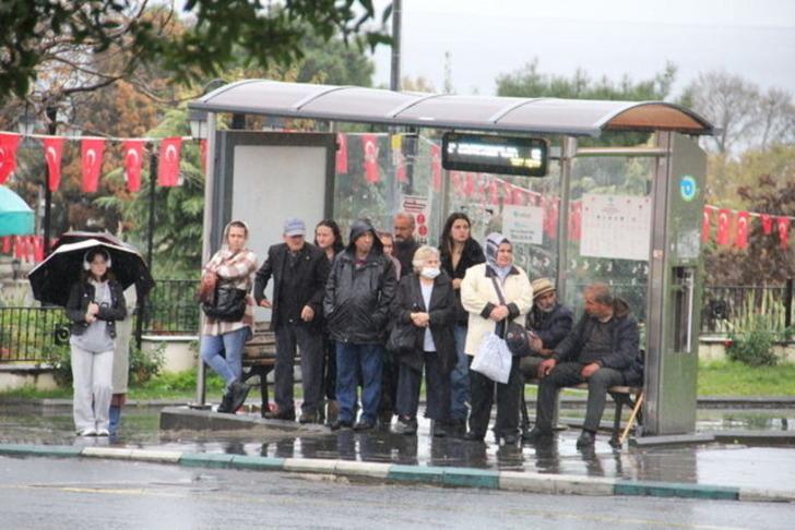Son dakika | Şiddetli sağanak etkisini artırdı! Meteoroloji uyarmıştı... Marmara'da yollar göle döndü, Muğla'da tatilciler zor anlar yaşadı G4
