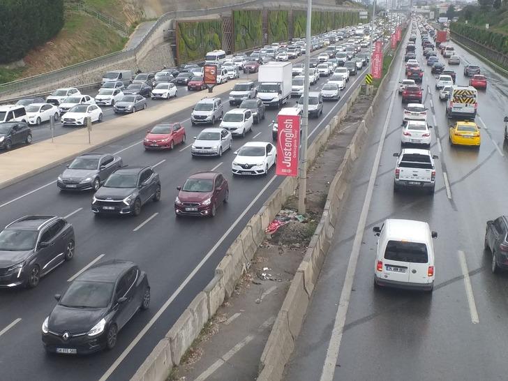 Son dakika | Şiddetli sağanak etkisini artırdı! Meteoroloji uyarmıştı... Marmara'da yollar göle döndü, Muğla'da tatilciler zor anlar yaşadı G1